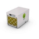 Unité de climatisation compacte blanche avec filtre jaune et logo vert, dotée d'un panneau de commande numérique sur le dessus.